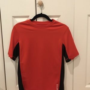 zeroXposure red and black tee